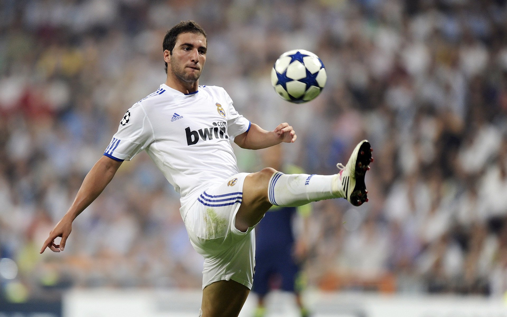 中国足球联赛新媒体运营能力显著增强,十大足球媒体